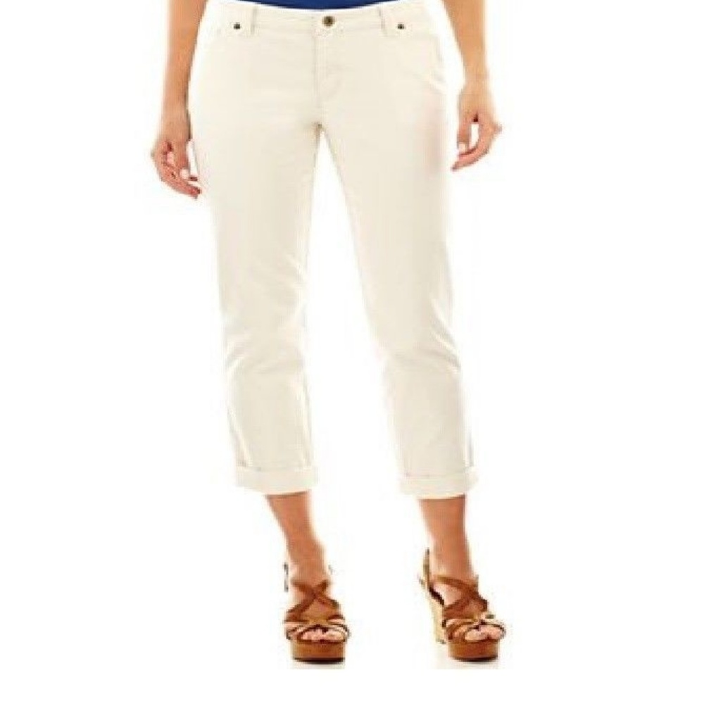 📦DONATED [ Liz Claiborne] Skinny Boyfriend Crops